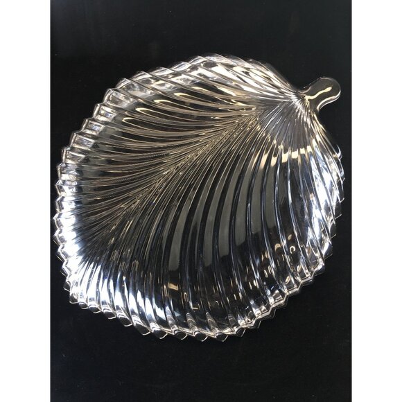 Vintage Mikasa Diamond Fire Leaf Shaped Serving Platter Crystal Cut Glass 8'' - Picture 6 of 7